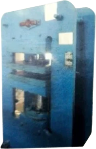 Hydraulic press used for rubber seal manufacture